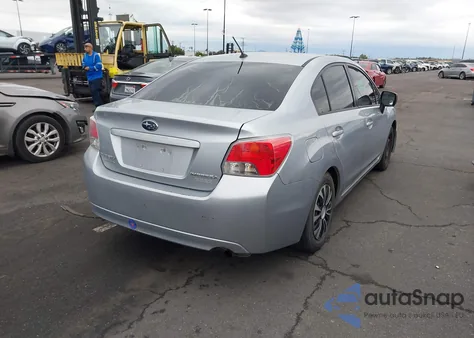 2013 Subaru Impreza 2.0I z USA, uszkodzony, nr VIN JF1GJAA64DG011283